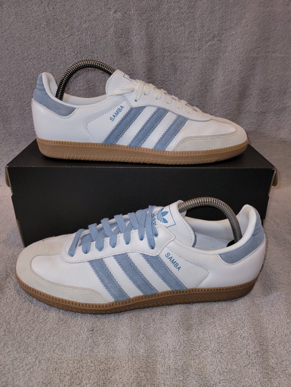 Adidas Samba OG Women’s Size 9.5 Sneakers Alumina White/Ash Blue Gum Sole JS1391